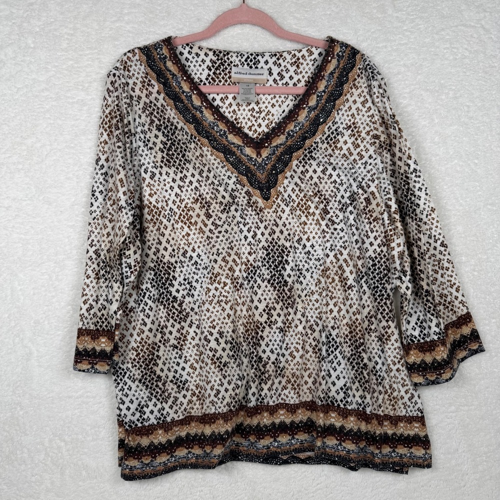 Alfred Dunner Woman 1X Brown Geometric Studded‎ V-Neck 3/4 Sleeve Knit Top